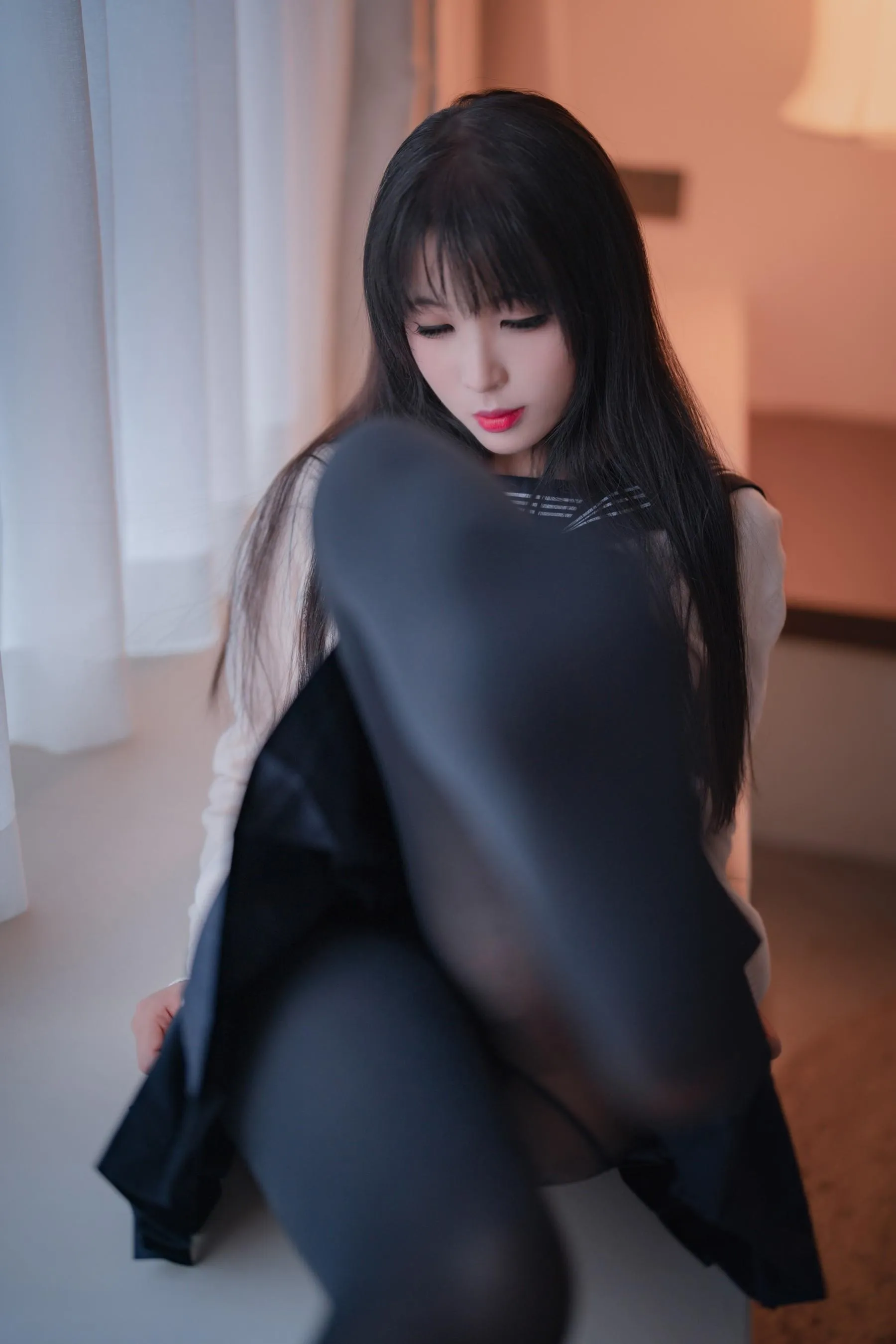 轩萧学姐 – NO.42 JK厚裤袜-写真 [33P]插图2